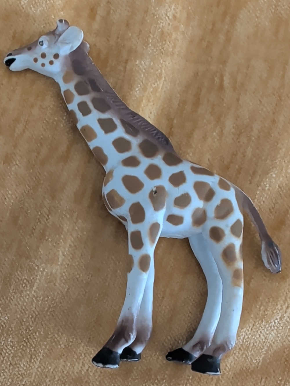 Giraffe Decorative Figurine - Brown/White Toy